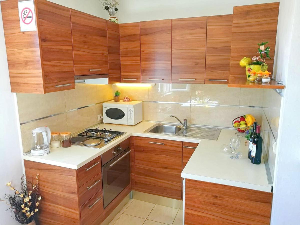 Apartments Kola Banići Zewnętrze zdjęcie
